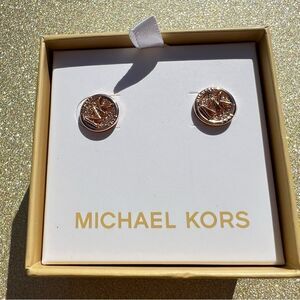 Michael Kors NWT gold sparkly stud earrings $100